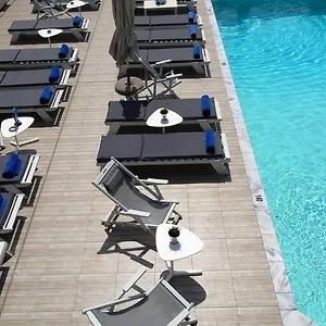 Capsis Otel
